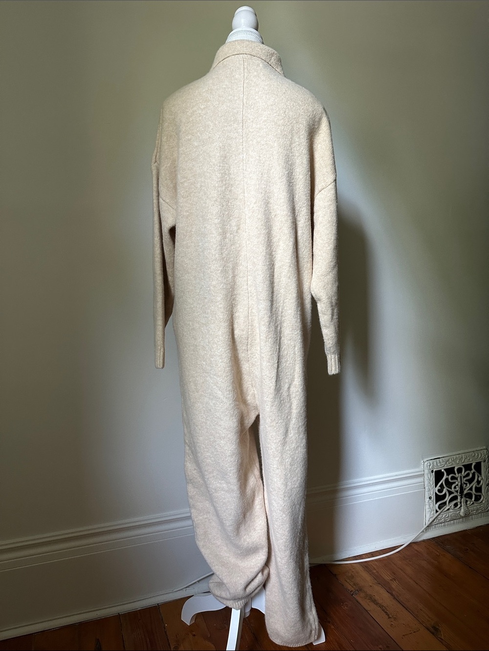 NWT SMASH + TESS Florence Fleece Collared Oversized Jumpsuit in Birch Med/Large - Picture 5 of 8